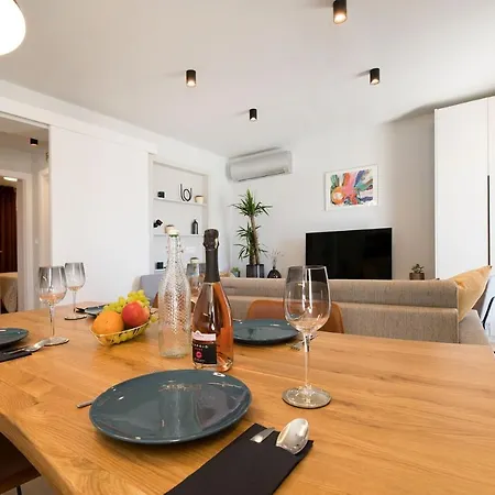 Apartament Sea View Maja *