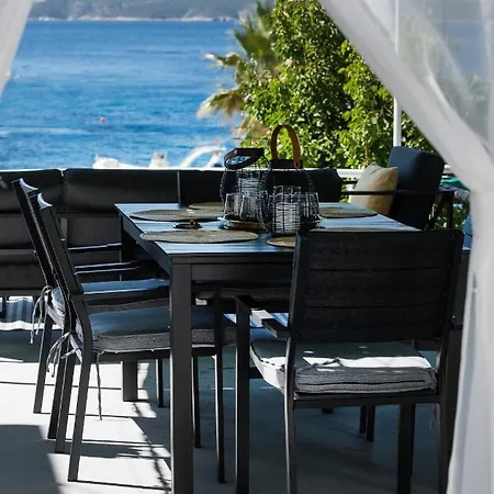 Apartment Sea View Maja