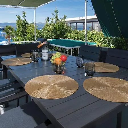 Apartment Sea View Maja