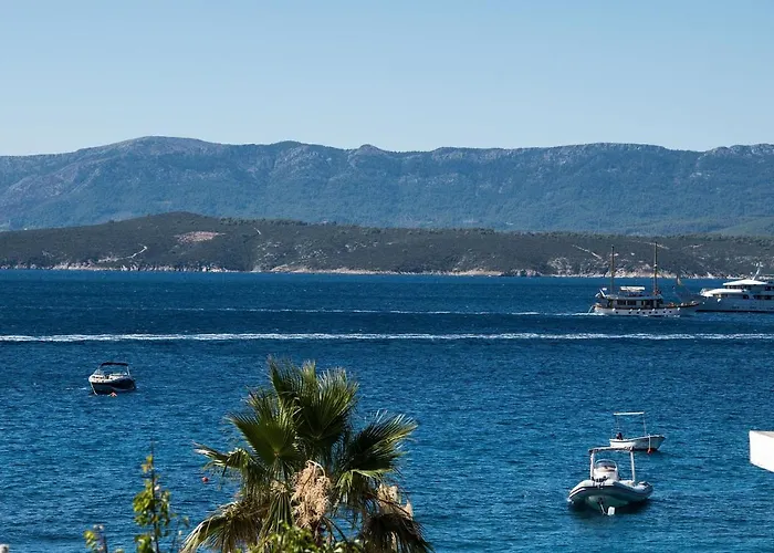 Sea View Maja Apartmán *